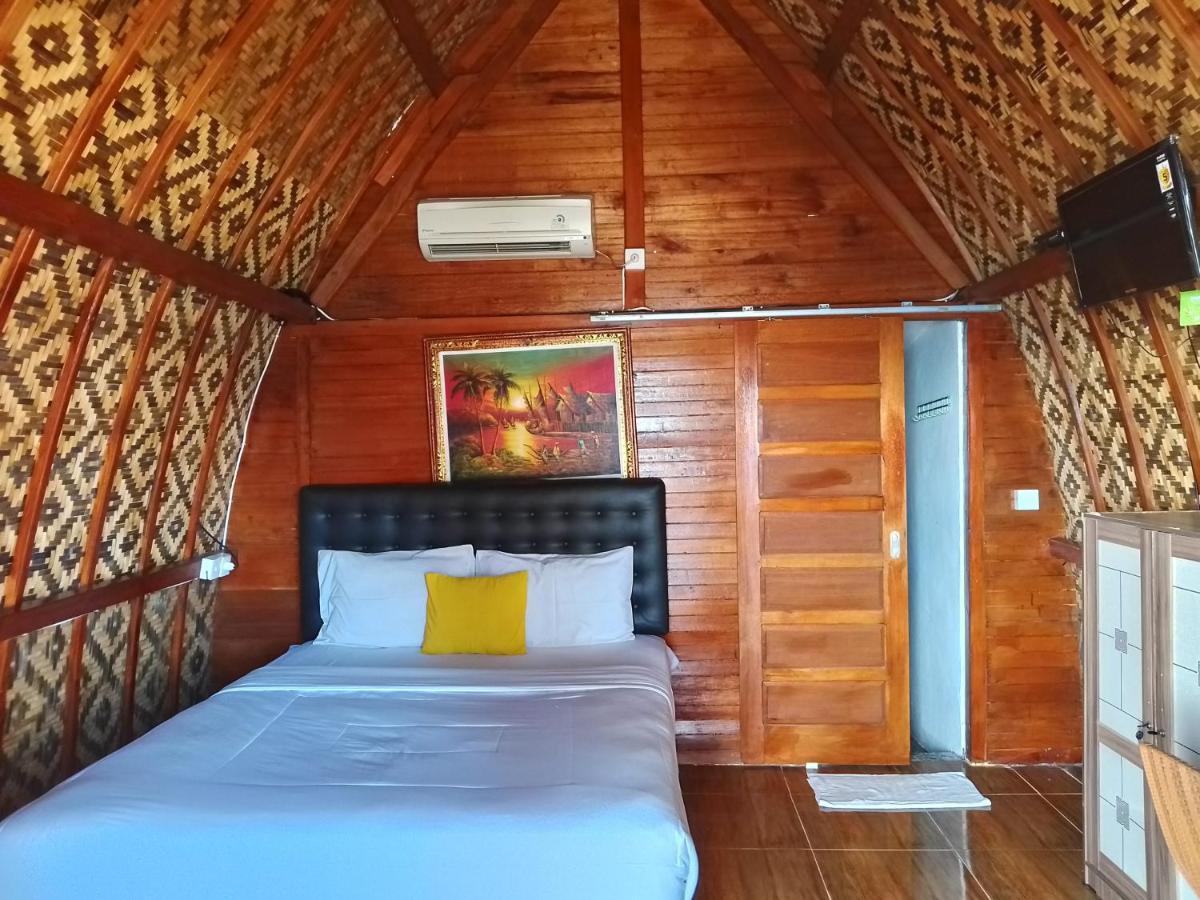 Road Beach Homestay Ped Exterior photo